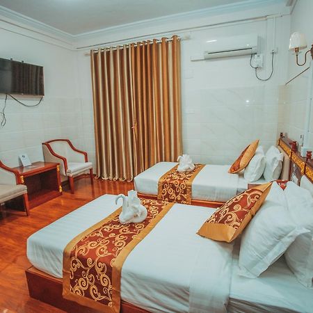 Amber Palace Hotel Myitkyinā エクステリア 写真