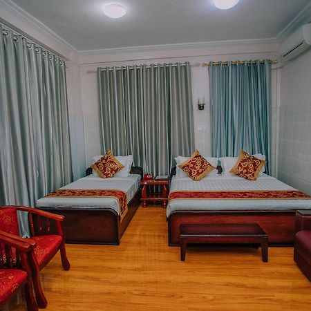 Amber Palace Hotel Myitkyinā エクステリア 写真
