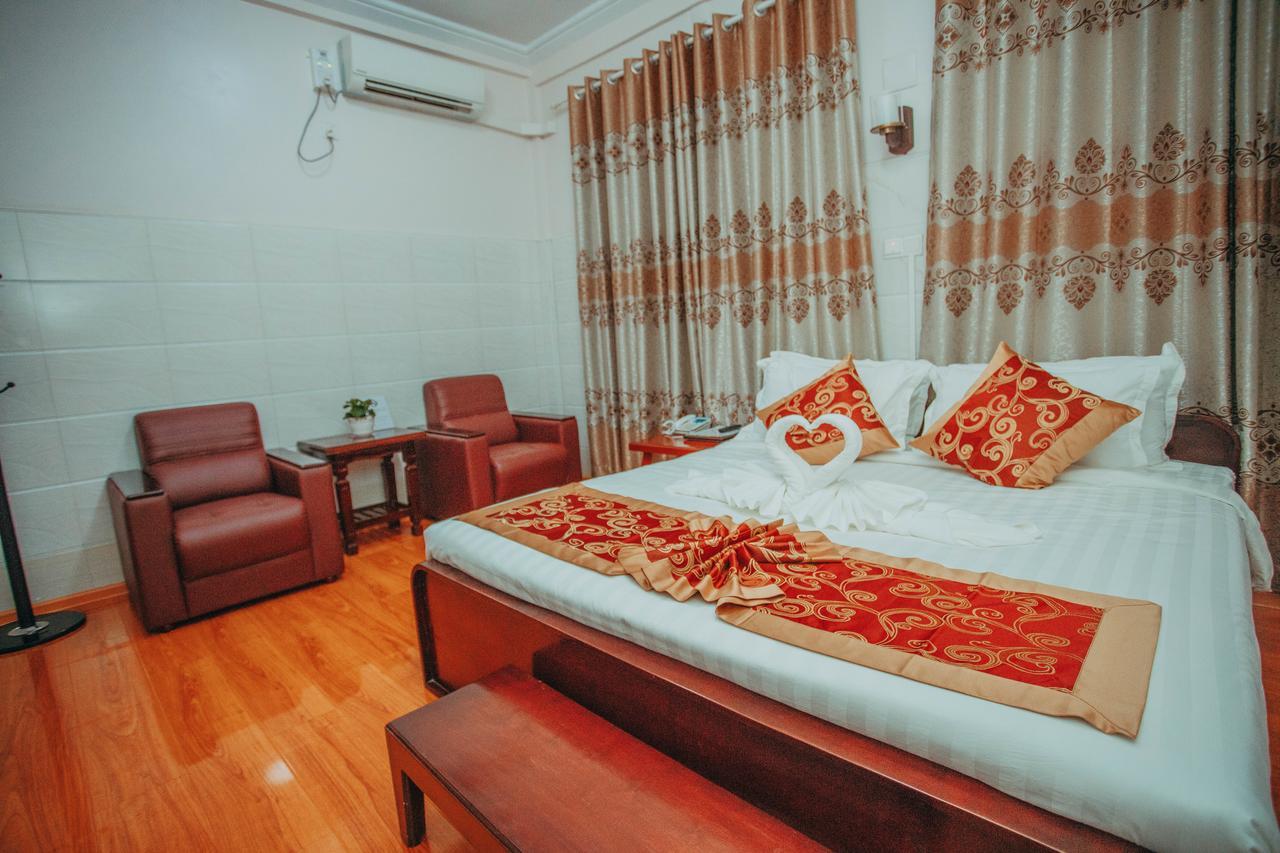 Amber Palace Hotel Myitkyinā エクステリア 写真