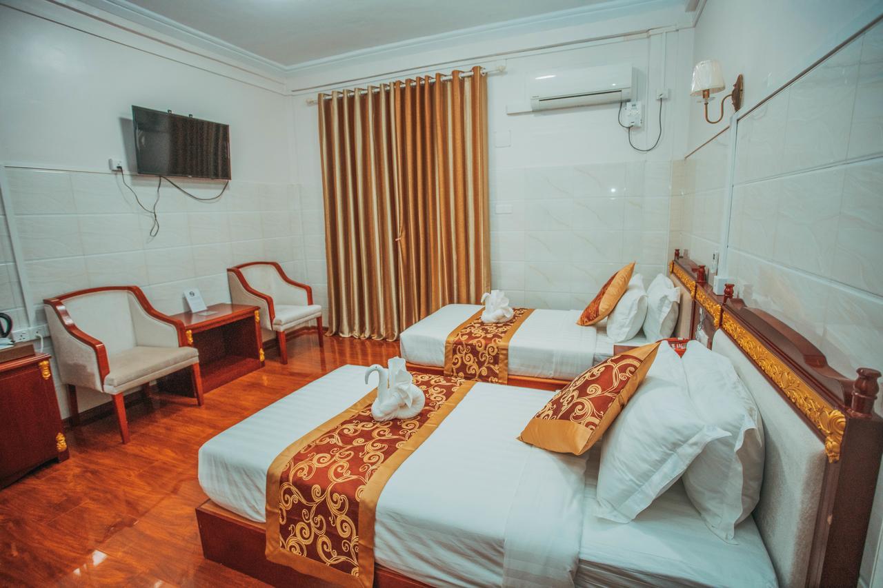 Amber Palace Hotel Myitkyinā エクステリア 写真
