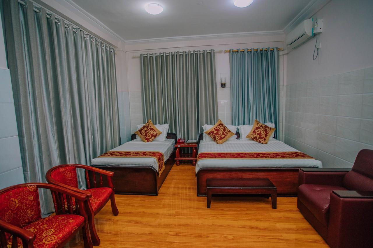 Amber Palace Hotel Myitkyinā エクステリア 写真