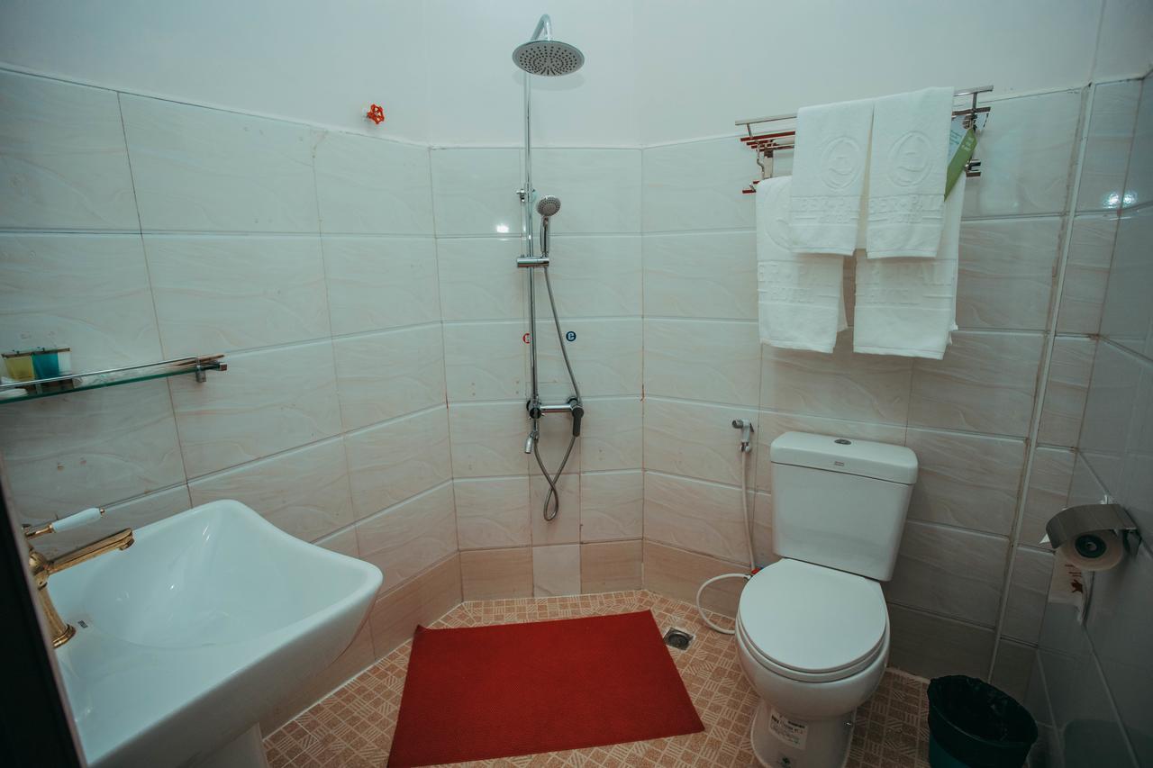 Amber Palace Hotel Myitkyinā エクステリア 写真