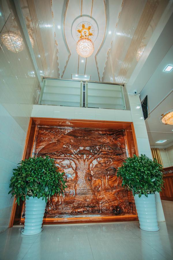 Amber Palace Hotel Myitkyinā エクステリア 写真